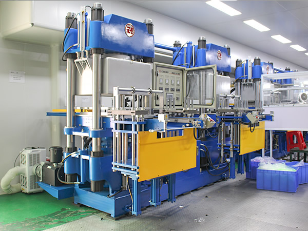 固態矽膠機台18台